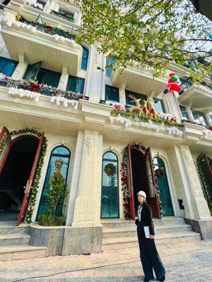 em có căn độc quyền siêu đẹp ngay ngã tư tại noble palace tây thăng long, hoàng quốc việt kéo dài