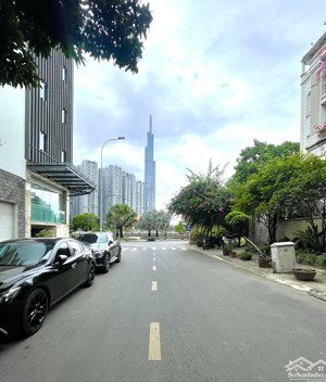 1 lô duy nhất chỉ 170tr/m2 - khu villa view landmark 81 - trần não - q2 - dt 160m2(7.5x21)