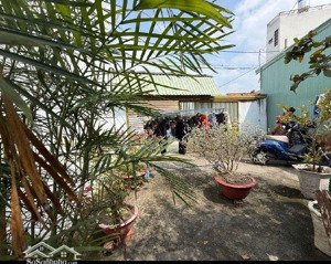 bán nhà huỳnh thị hai quận 12 - dtcn sd 130m2 - tiện xây nhà mới - giá 3tỷ650