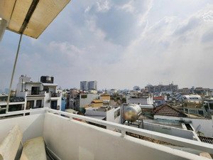 cho thuê phòng bancol mg riêng đường phan tây hồ - khu ăn uống phan xích long. trung tâm phú nhuận