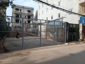 đất đẹp vuông vắn. tư đình, long biên. đường thông rộng ô tô tải tránh