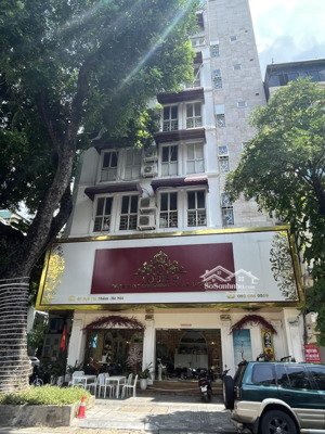 cho thuê nhà mặt phố hào nam diện tích 150m2 7 tầng mặt tiền 7m vị trí đẹp giá 150tr 