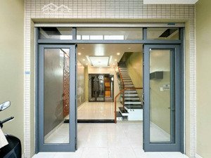 nhà 3 tầng- ngang 4.5m- dt 114m2- 3 tầng- nhà đẹp ở ngày- hẻm thông sát mt song hành- chỉ 6.3 tỷ.