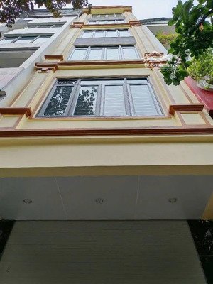 cho thuê nhà phố an trạch, cát linh , đống đa . 45m x 5t