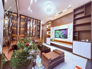 bán nhà 5 tầng tại hồ tùng mậu mai dịch cầu giấy giá 11 tỳ