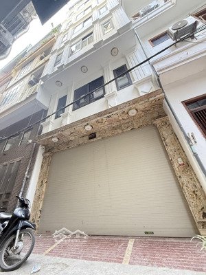 bán toà nhà phố mai dịch 7 tầng thang máy- oto vào nhà-50m- kinh doanh văn phòng, dòng tiền