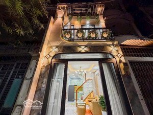 bán nhà 2 lầu hẻm 4m quận 3. giá chỉ 2tỷ650 tại trần quang diệu, phường 14, quận 3. thuê 15tr/tháng