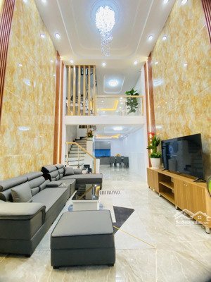 nhà 5 tầng mới xây full nội thất - hxh gần mặt tiền - gần cv làng hoa - nhỉnh 7 tỷ