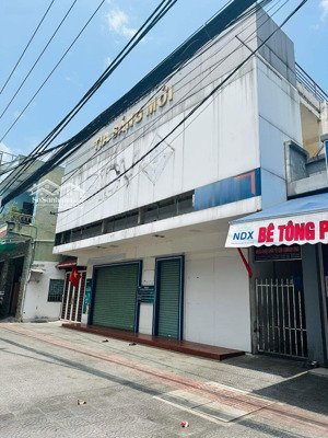 cho thuê mặt bằng 2 mặt tiền hồ nghinh . vị trí siêu đẹp