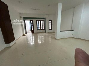 cho thuê nhà hẻm xe hơi hồ biểu chánh phú nhuận. dt 5x20m, 1 trệt, 2 lầu