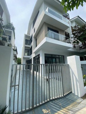 cần cho thuê gấp biệt thự dương nội-hà đông