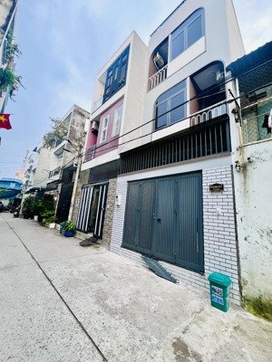 bán nhà 3 tầng 3pn đường ngô chí quốc bình chiểu 52m2 (4.2x13) - giá 4tỷ8 thương lượng