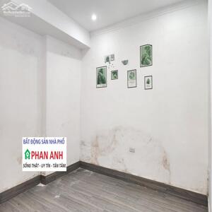 Bán nhà mặt phố Thủ Đức | 90 m² đất, chỉ 8 tỷ.n.n.n | Đường ô tô thông ra Chợ Thủ Đức | Nở hậu tài lộc.