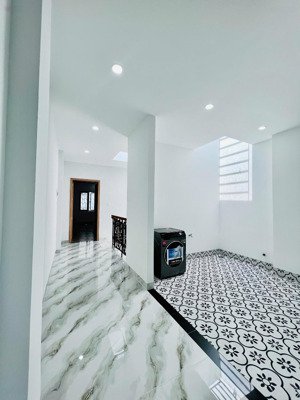 bán nhà đẹp mới hoàn thiện full nội thất xịn kđt hà quang 2, phường nam nha trang