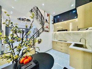 bán nhà mặt tiền quang trung tăng nhơn phú, thủ đức dt :8x22m kết cấu : 3 lầu giá chỉ 15 tỷ