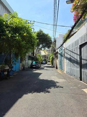 nhà ngon hẻm xe hơi hồ biểu chánh. p11. phú nhuận - xd : 5 tầng ( 7,1 x 13m ) - 80m2 - giá 18 tỷ