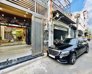 7.65 tỷ! hẻm xe hơi huỳnh văn nghệ ngay chợ phạm văn bạch - 4x18m - 3 tầng - giá tốt khu vực