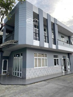 cho thuê văn phòng thủ đức dt 132m2 - giá chỉ 20 triệu/tháng - diện tích lớn, hợp đồng ổn định