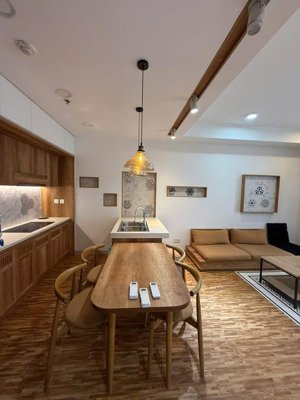 cho thuê căn hộ nội thất đẹp ở bến vân đồn, 19 triệu, 65m2, 2pn, 1wc