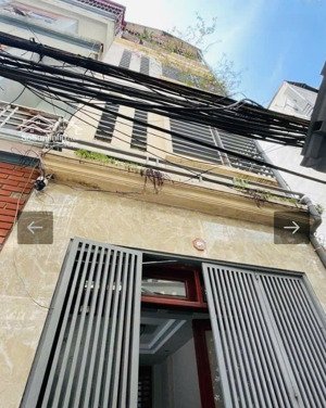 bán nhà ngã tư sở, ngõ thông tứ tung, ngõ nông gần phố. dt 47m2, 4 tầng, giá chỉ nhỉnh 8 tỷ