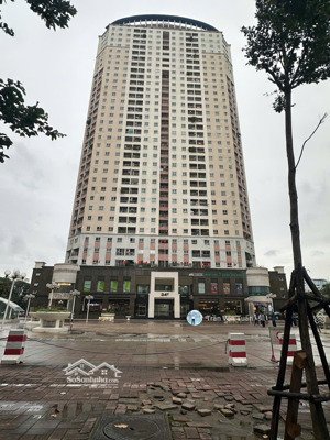 chính chủ bán căn hộ chung cư 131m tòa 34t hoàng đạo thúy , 3pn + 2wc, full nội thất, giá 12.5 tỷ