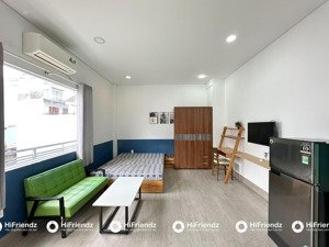 phòng studio ban công full nội thất quận 3