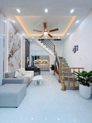 bán nhà phạm văn đồng, bình thạnh. sổ riêng, nhà đẹp hợp phòng thuỷ