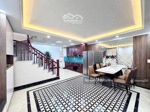 bán nhà phố cát linh trung tâm đống đa, ngõ rộng thoáng, ô tô cách 40m, gần ga metro, dt 43m2*5t