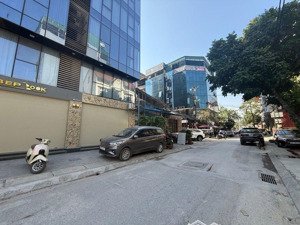 bán nhà giải phóng, oto tránh, vỉa hè hai bên, kinh doanh đỉnh, mặt tiền khủng, 52m2 giá 18,3 tỷ