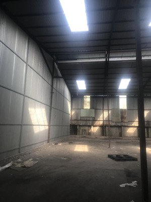 cho thuê kho xưởng ngô gia tự ( gần cầu đuống) dtsd: 700m2