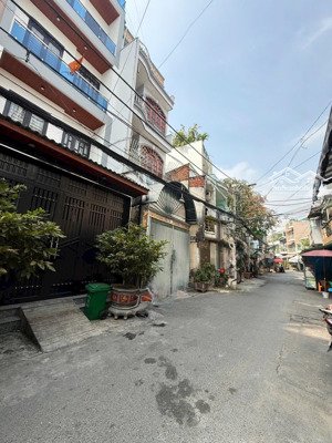 [quận 8]mặt tiền hẻm kinh doanh - đường nhựa 10m - 2 xe tải né nhau