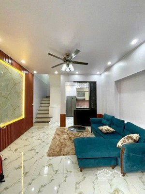 sos!!! cực hiếm!!! phố vạn kiếp - 5 tầng thang máy - lô góc - thiết kế hiện đại.