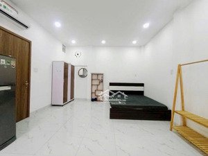 nhà 4 tầng - dòng tiền 22tr/th - hẻm 3 gác sạch - ngã 4 lê quang định - 5.8 tỷ tl