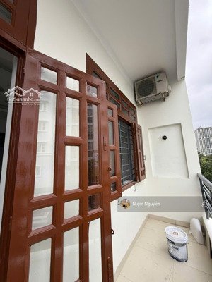 bán căn nhà 4tầng đường ô tô lê thanh nghị dt 69,7m2, cách biển 700m, đầy đủ tiện ích, 9,2 tỷ