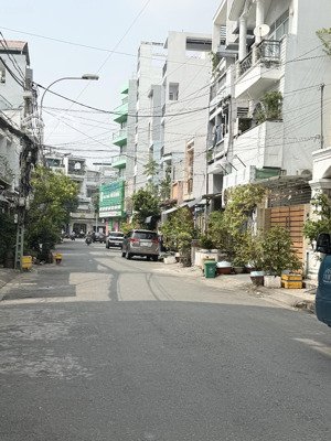 âu dương lân q8 giáp q5, q1 - đường nhựa 10m - 60m2 tiện xây cao tầng. 8.5 tỷ