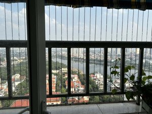 chính chủ bán căn hộ 3 phòng ngủ chung cư vp5 linh đàm view hồ, sổ đỏ 90,5m2