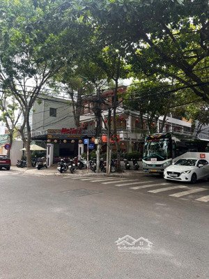 bán căn góc siêu hiếm 4 tầng 2 mặt tiền lam sơn , phước hoà , ngang 18m