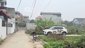 chỉ 3,x tỷ (x bé xíu)_đất yên vinh_quang minh_hà nội_gần nhiều dự án lớn