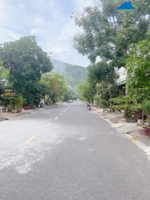 cần bán lô đất đường nguyễn lâm s100m ( 8,6 tỉ )