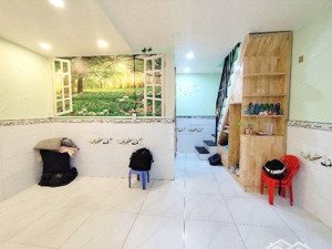 hẻm xe tải tương lai ra mặt tiền nhà đẹp 2 tầng btct ngang 5m