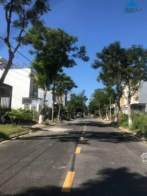 cần bán lô đất giá tốt đường lý tử tấn s100m ( giá 8,3 tỉ )