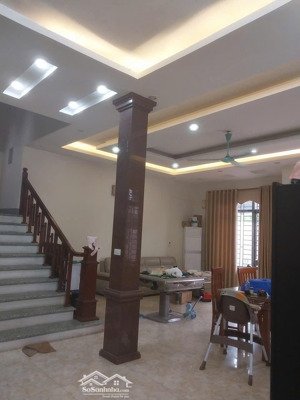 cho thuê biệt thự 12 phòng khép kín 40tr/tháng trung tâm thành phố bắc ninh