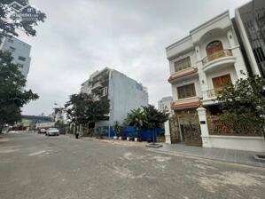 Chuyển nhượng lô đất 126m2 lô 2 Lê Hồng Phong, ngay sau tòa CPN, giá chỉ 95 triệu/m2