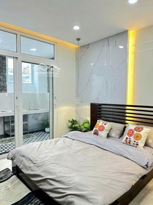 bán gấp trong tháng - bán nhà hồ văn huê 98m² 4 tầng - 20 tỷ
