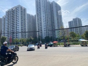 tìm nhà hxh ngay vinhome -kđt phước thiện- 5 tỷ thì đừng bỏ qua- gần 70m2- 3 tầng mới 100%
cần tìm