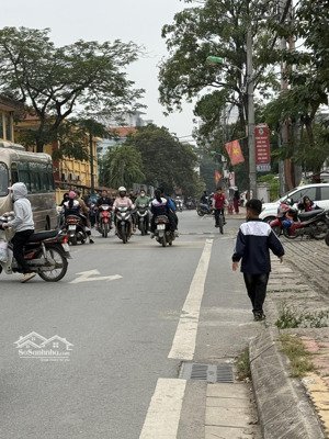 bán đất ngay thị trấn sóc sơn - 80m2 - full thổ cư - trục kinh doanh - giá 4,5tỷ