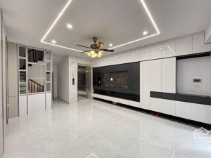 bán nhà phố đình tụng, 6 tầng, 3 phòng ngủ mới tinh, có thang máy, giá chỉ nhỉnh 11 đồng