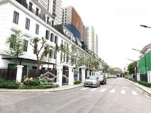 30 tỷ căn liền kề xuân đỉnh - ngoại giao đoàn, sổ hồng 4 tầng, có gara ô tô riêng