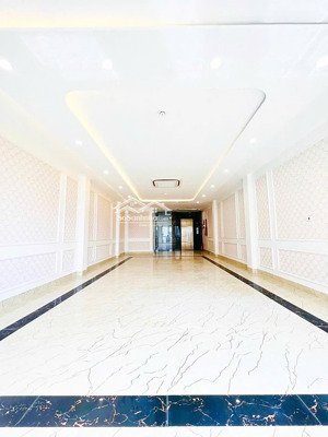 cho thuê nhà mặt phố nguyễn hoàng, dt 70m2x7 tầng, mt 4.8m, giá 65tr, lh 