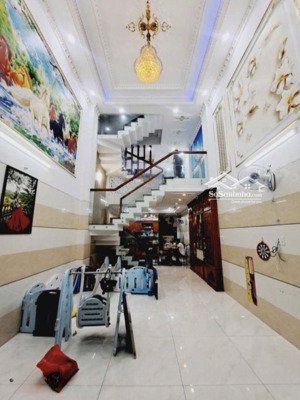 trung tâm q3, q10, tân bình, hẻm ô tô, cách mặt tiền cmt8 1km, 65m2, 5 tầng btct dòng tiền 40tr/th